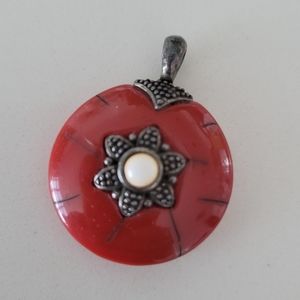 🪭 Enamel & Metal Pendant